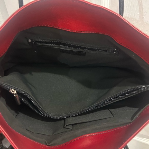 Made in Italy Genuine Leather Red and Black Leather Shoulder Bag - Picture 3 of 4